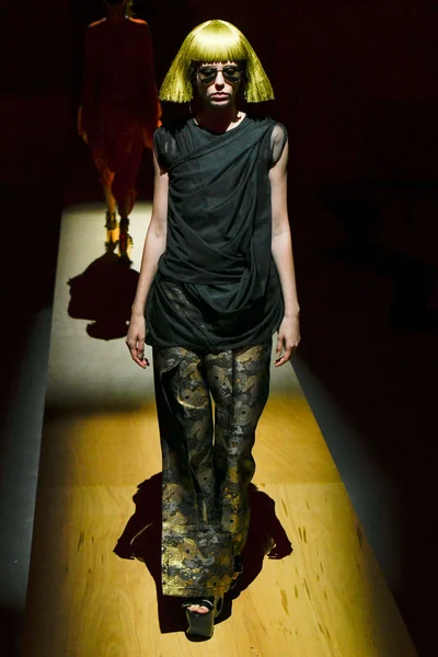 Look 44